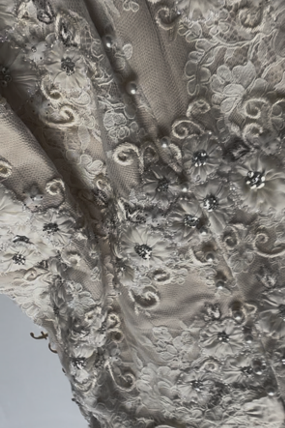 Monique Lhuillier Monique Lhuillier Mermaid Dress 9