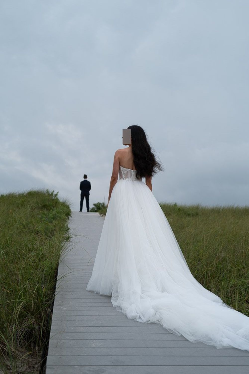 Monique Lhuillier Dorothea with Veil 7