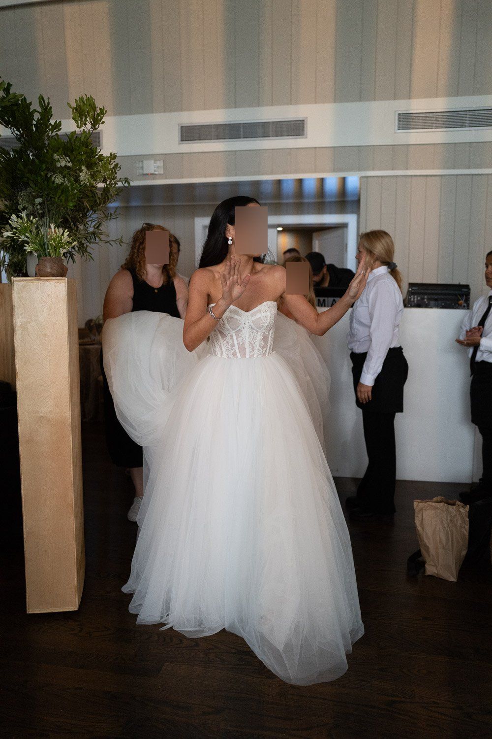 Monique Lhuillier Dorothea with Veil 2