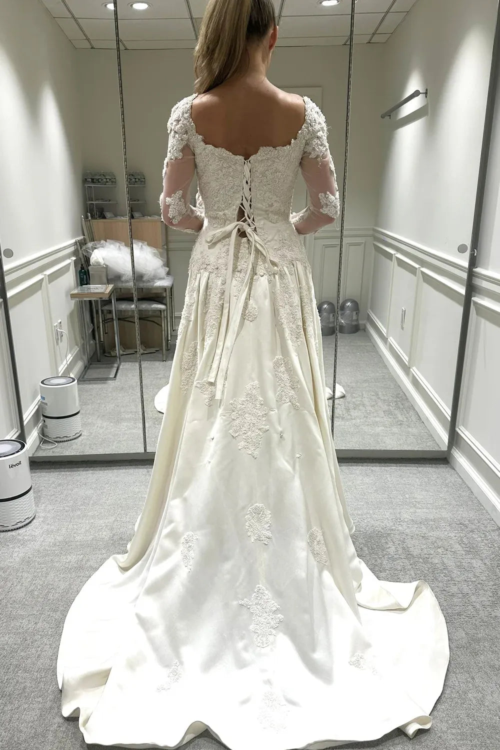 Vera Wang Vera Wang Wedding Dress 10