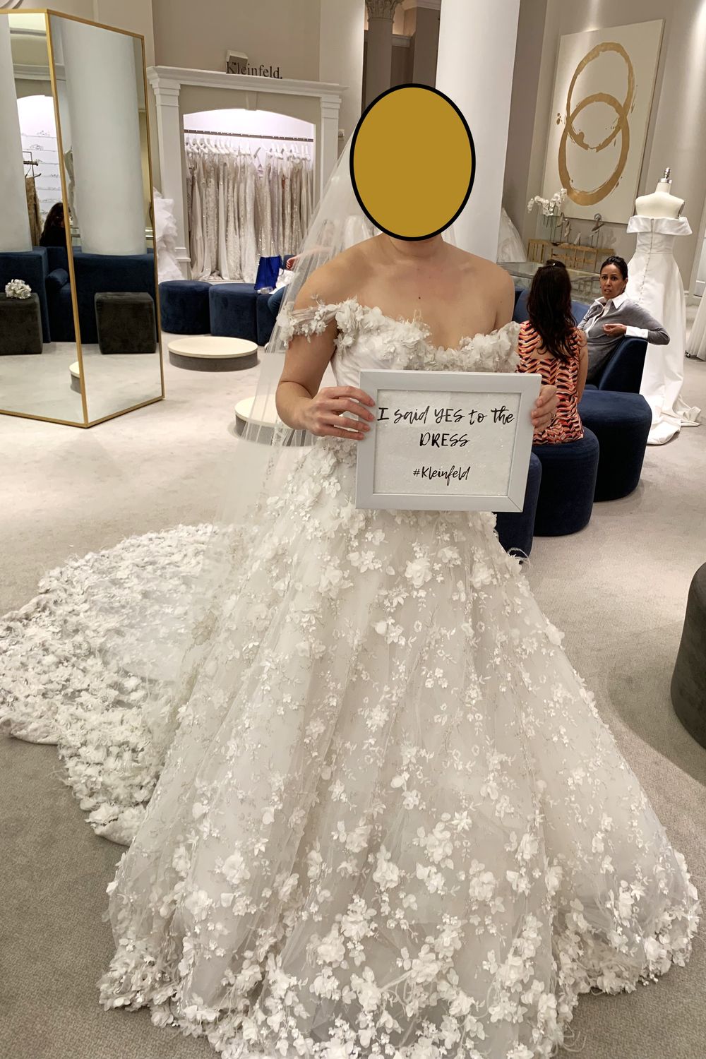 Pnina Tornai 4702 with Veil 0