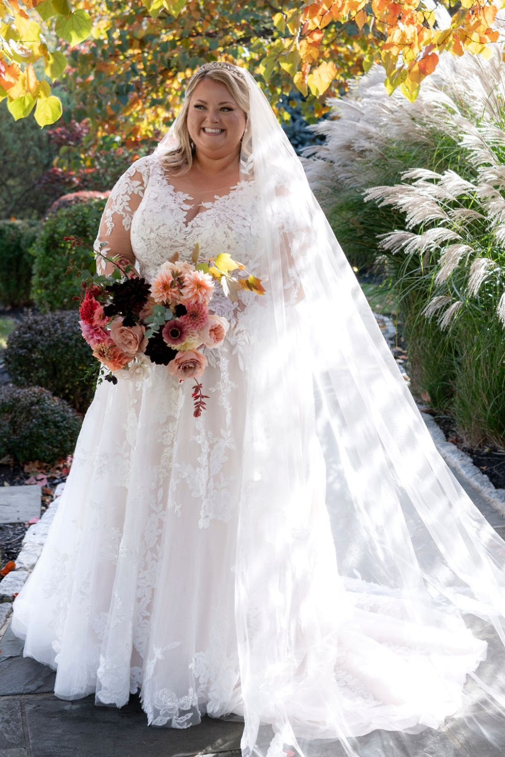 Essense of Australia-LACE A-LINE WEDDING DRESS WITH LONG SLEEVES Style D3280 -1