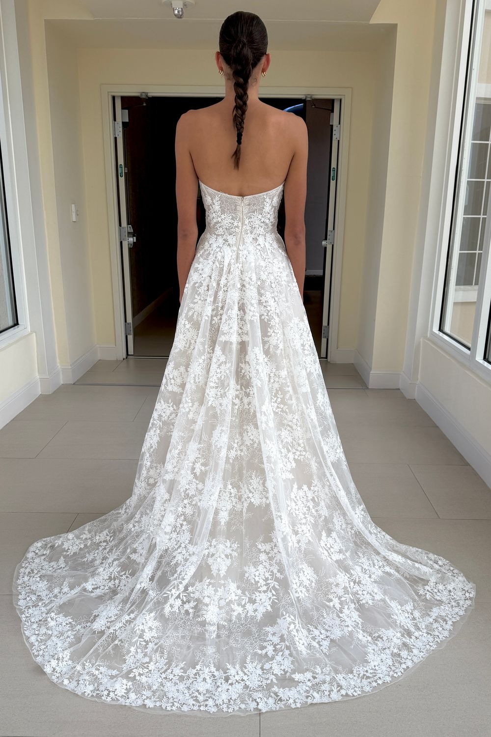 Ines Di Santo Agatha 1