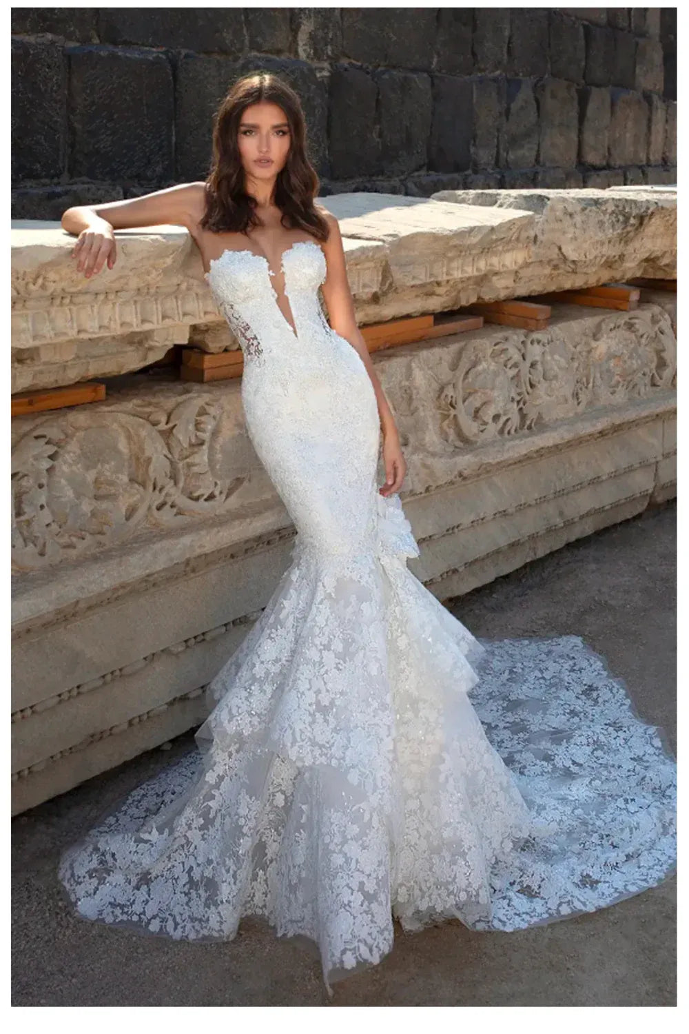 Used Pnina Tornai 4798 with Veil Wedding Dress