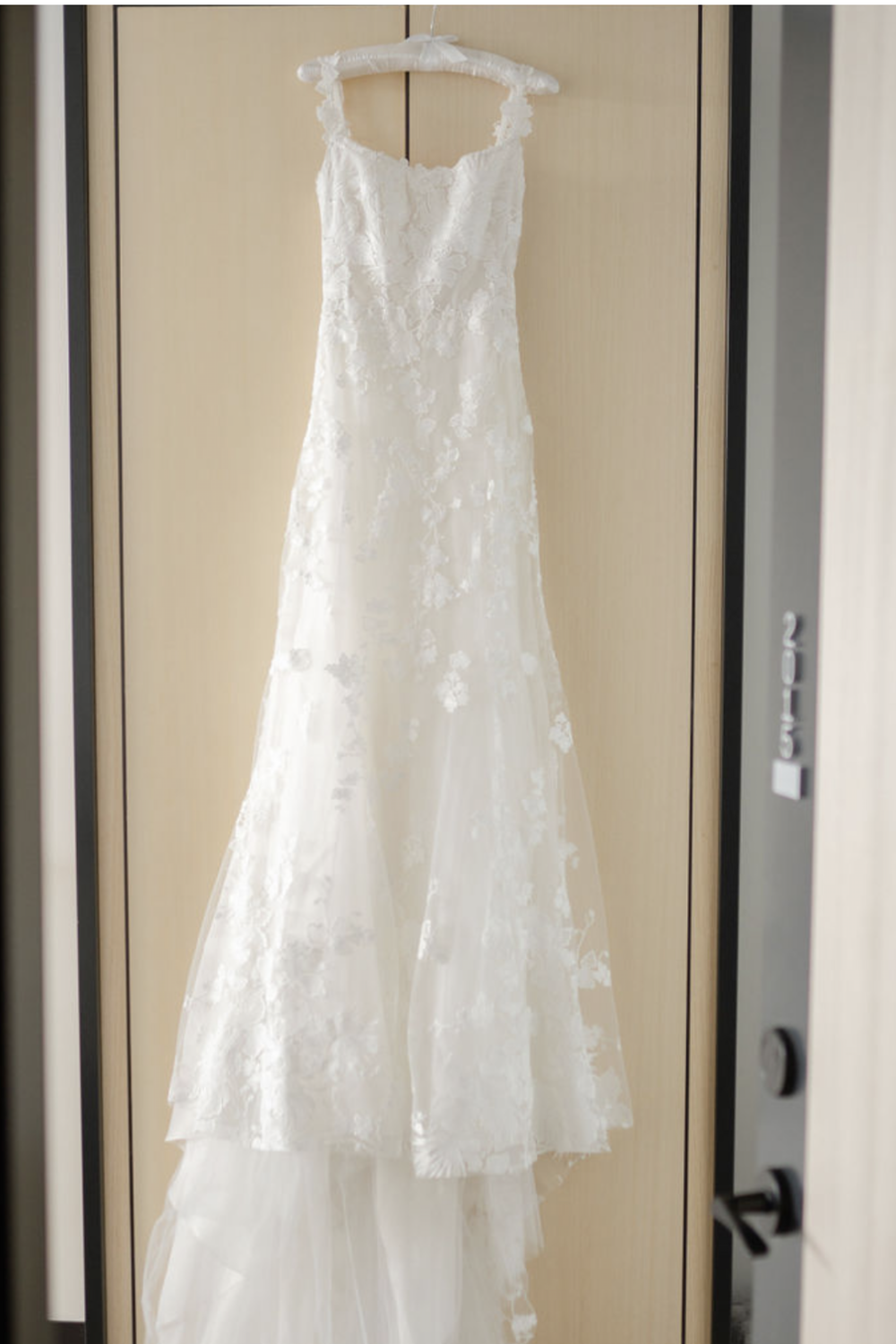 Monique Lhuillier Monique Lhuillier 'Mae' Gown – Custom Altered 5
