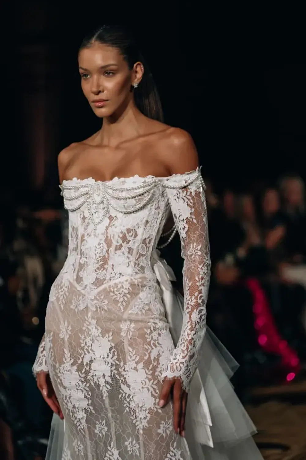 Berta PRIVÉE 25-P109 with Overskirt and Veil 9