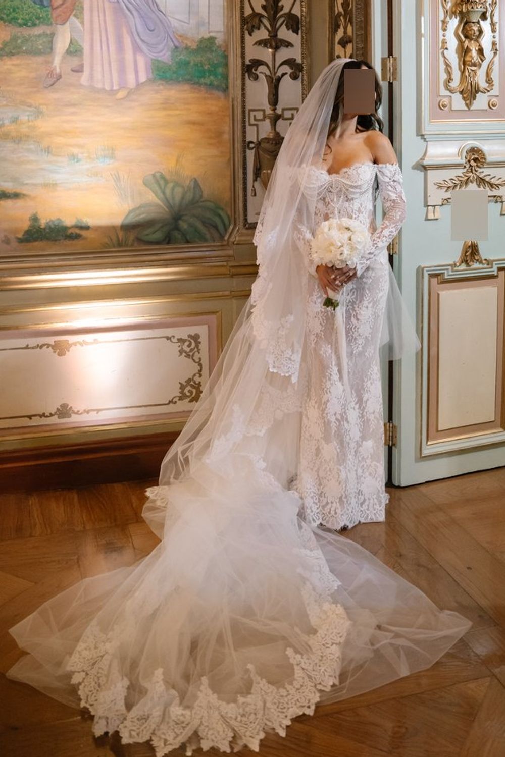 Berta PRIVÉE 25-P109 with Overskirt and Veil 0