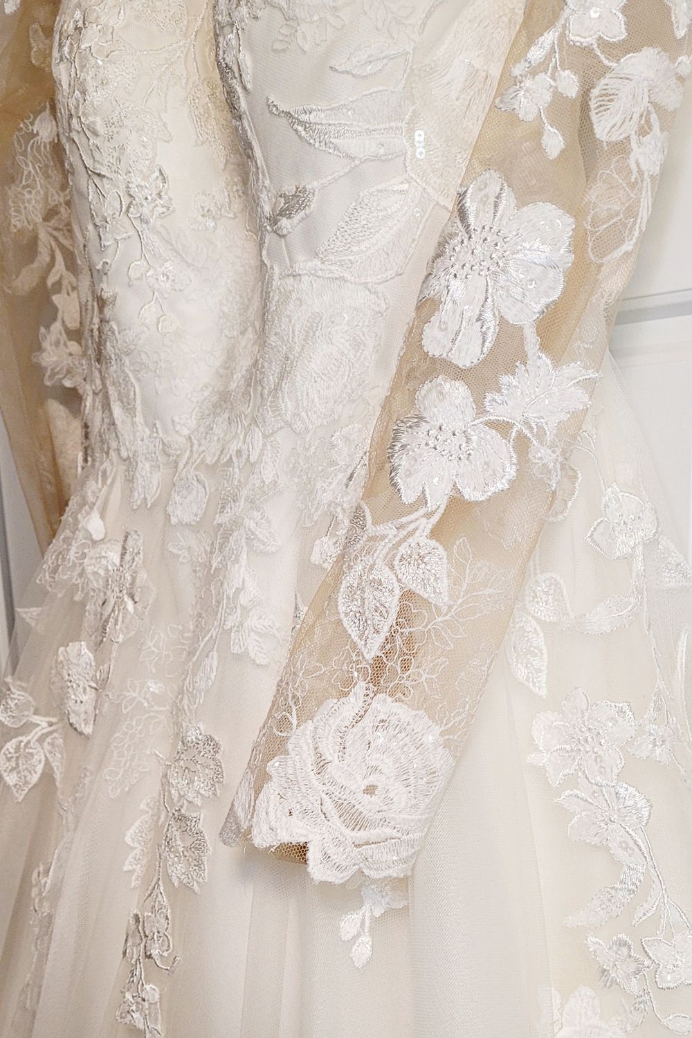 Essense of Australia D2805 6