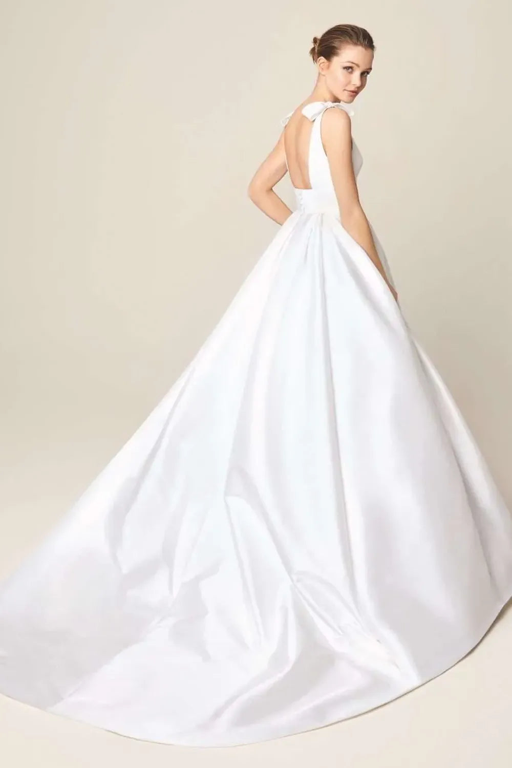 Jesus Peiro 933 with Veil 1