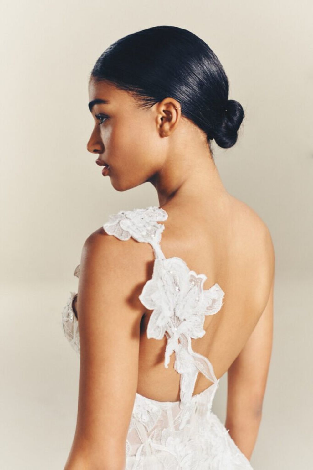 Mira Zwillinger Ami 10