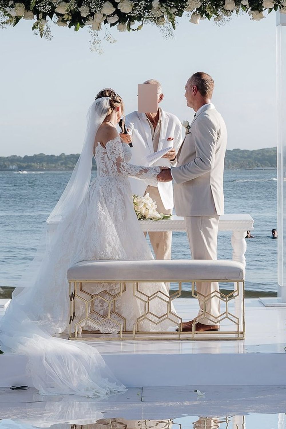 Love by Pnina Tornai 14999 with Veil 8