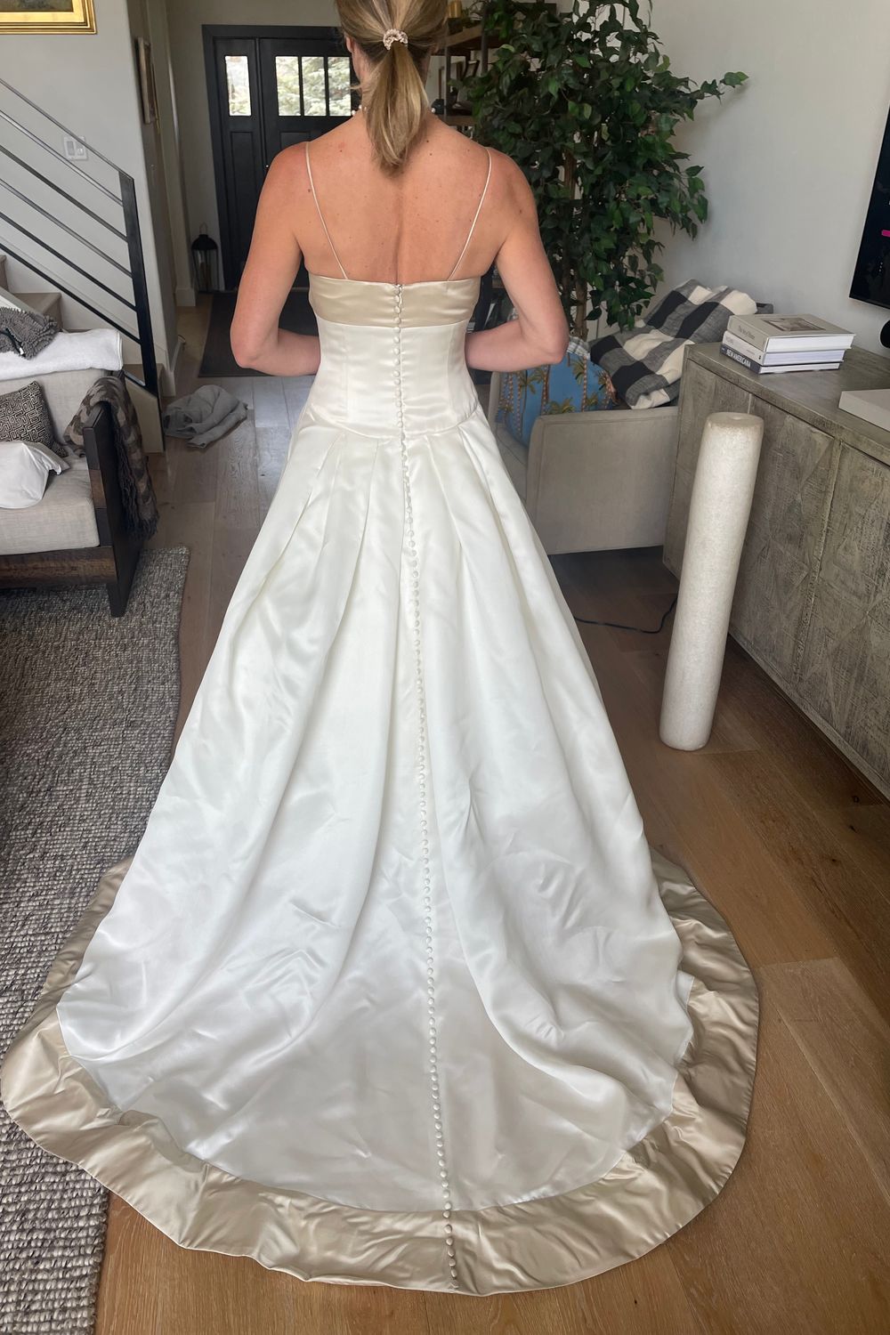 Vera Wang Vintage Vera Wang 2