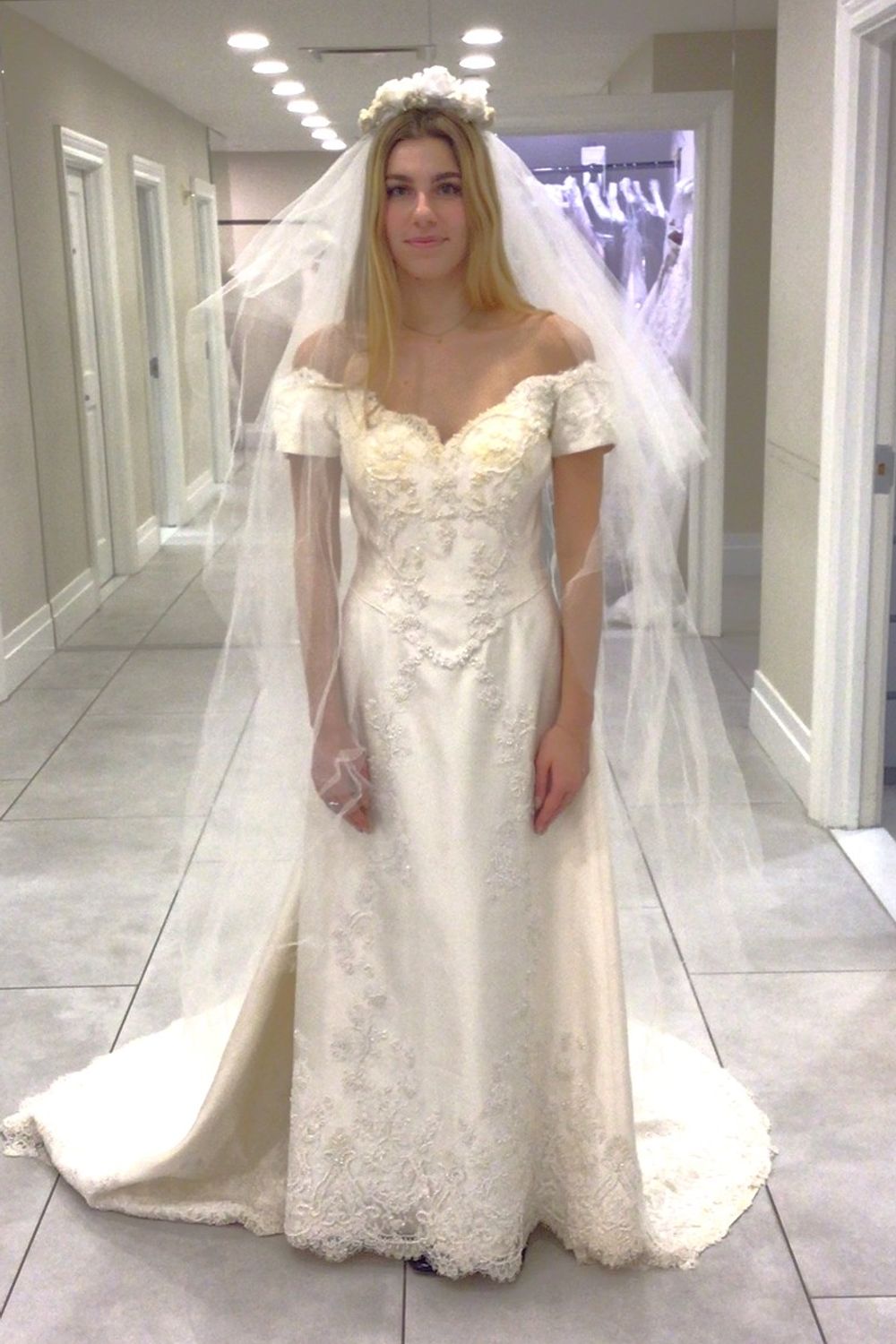 Richard Glasgow A-line Gown with Veil and Headpiece 8