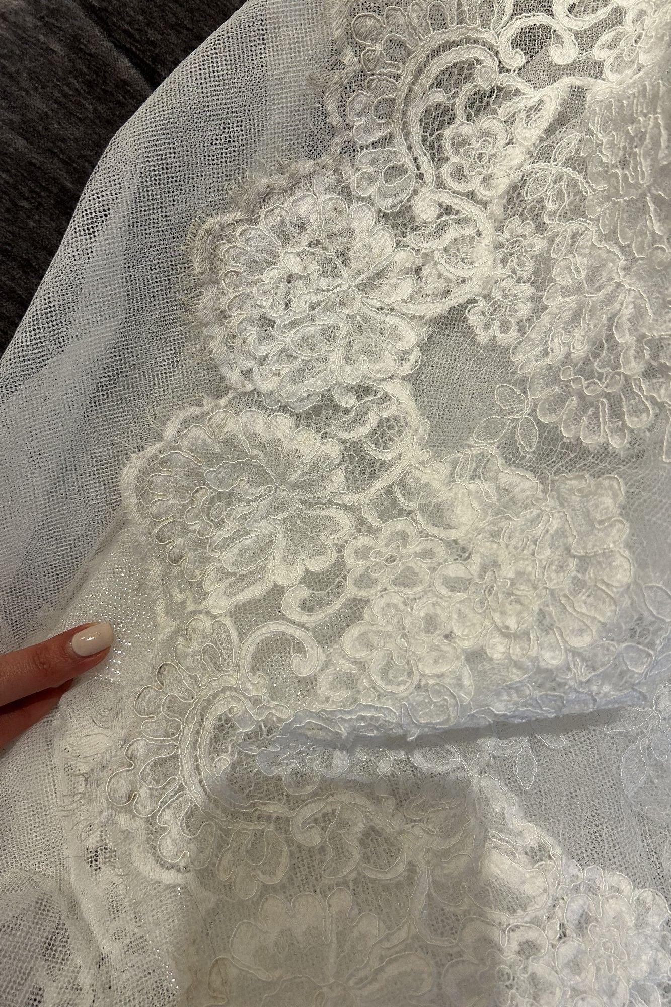 Monique Lhuillier FLEUR DE LIS 7