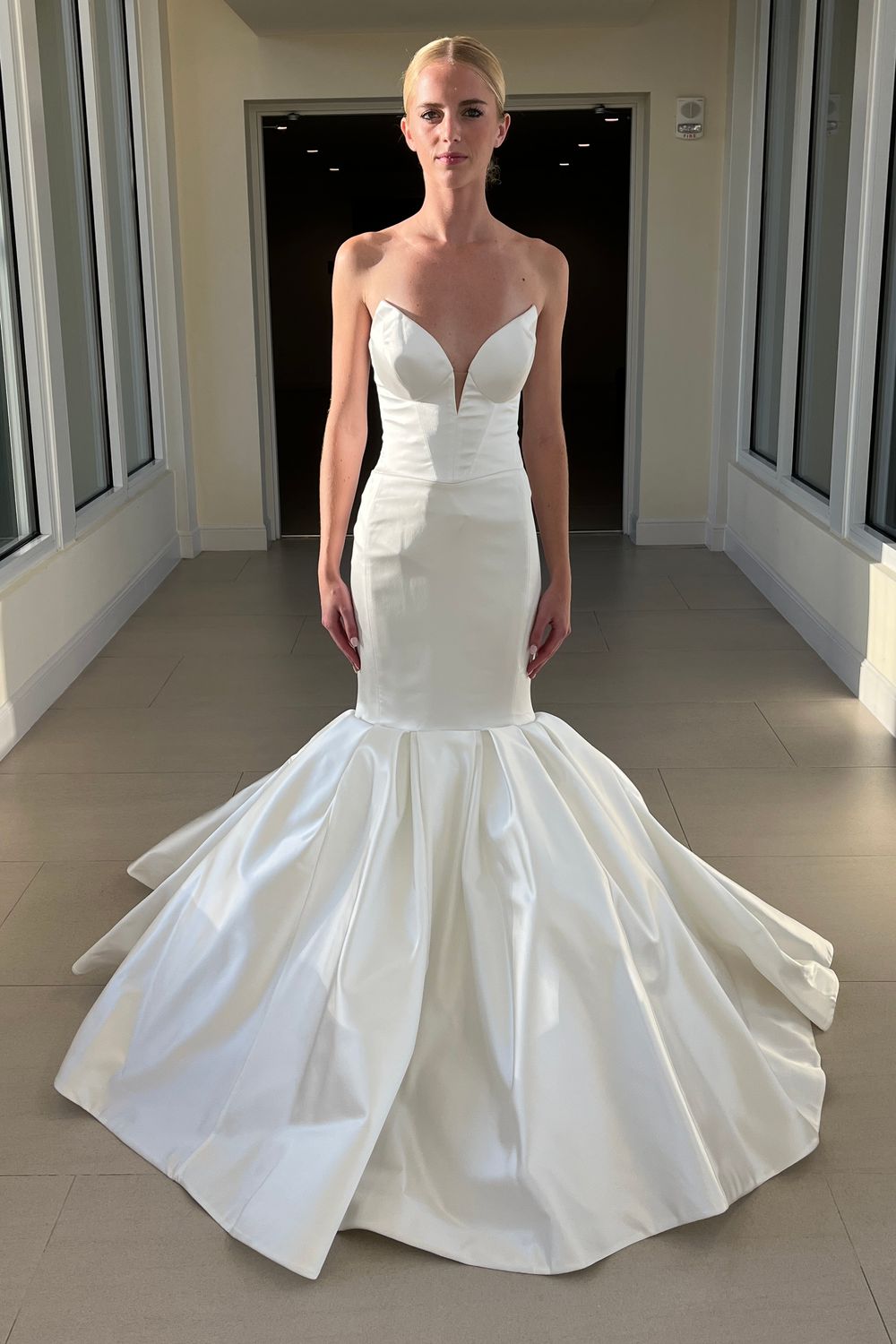 Pnina Tornai 4789 with Veil 5