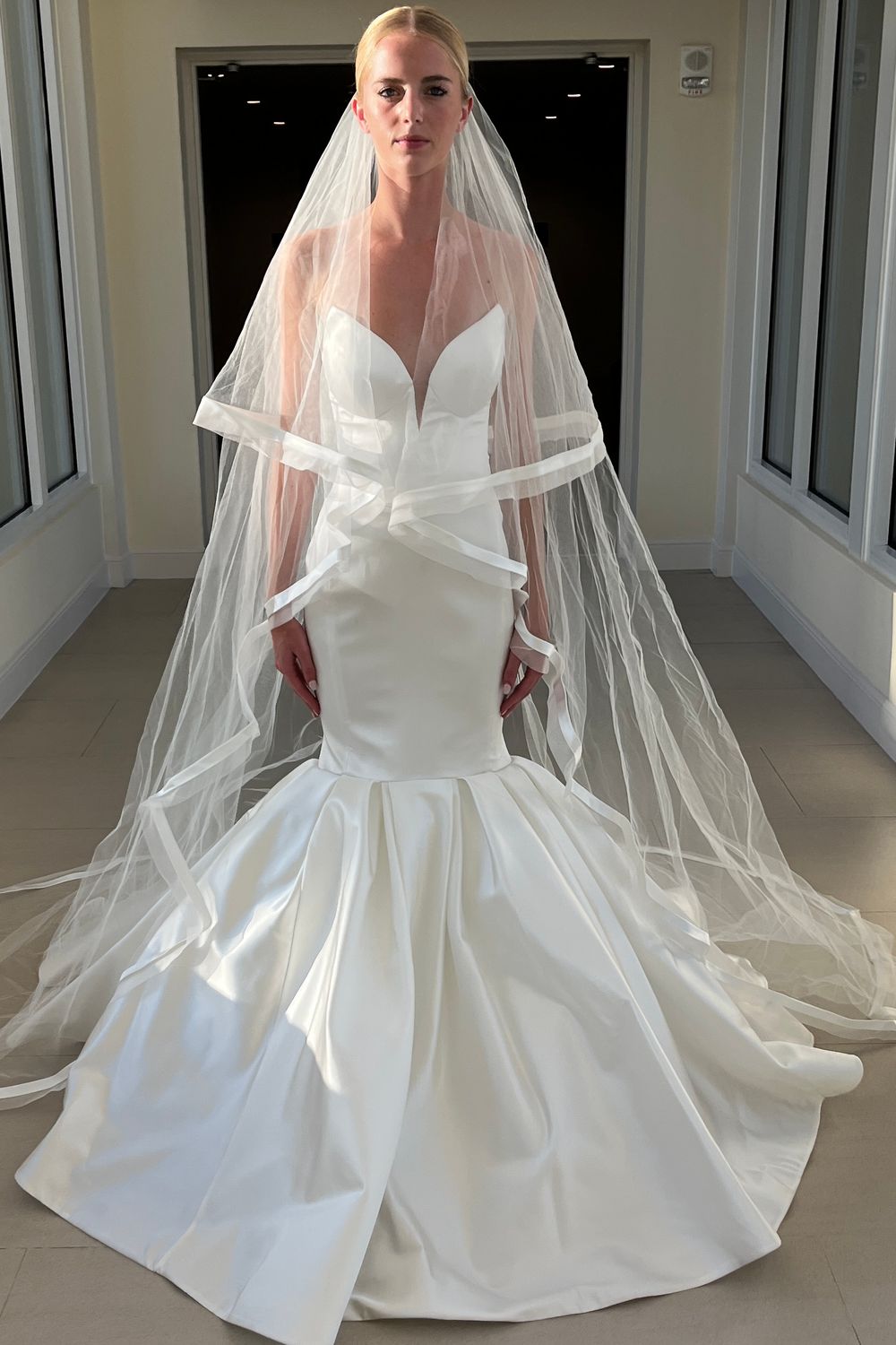 Pnina Tornai 4789 with Veil 10