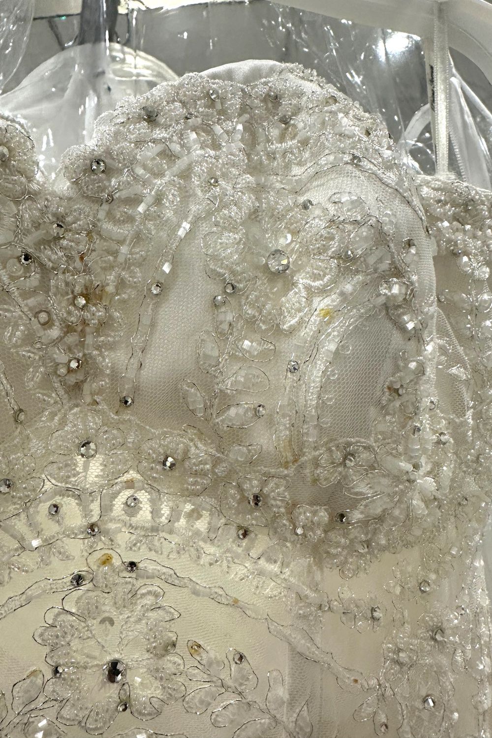 Pnina Tornai 4098 with Veil 11