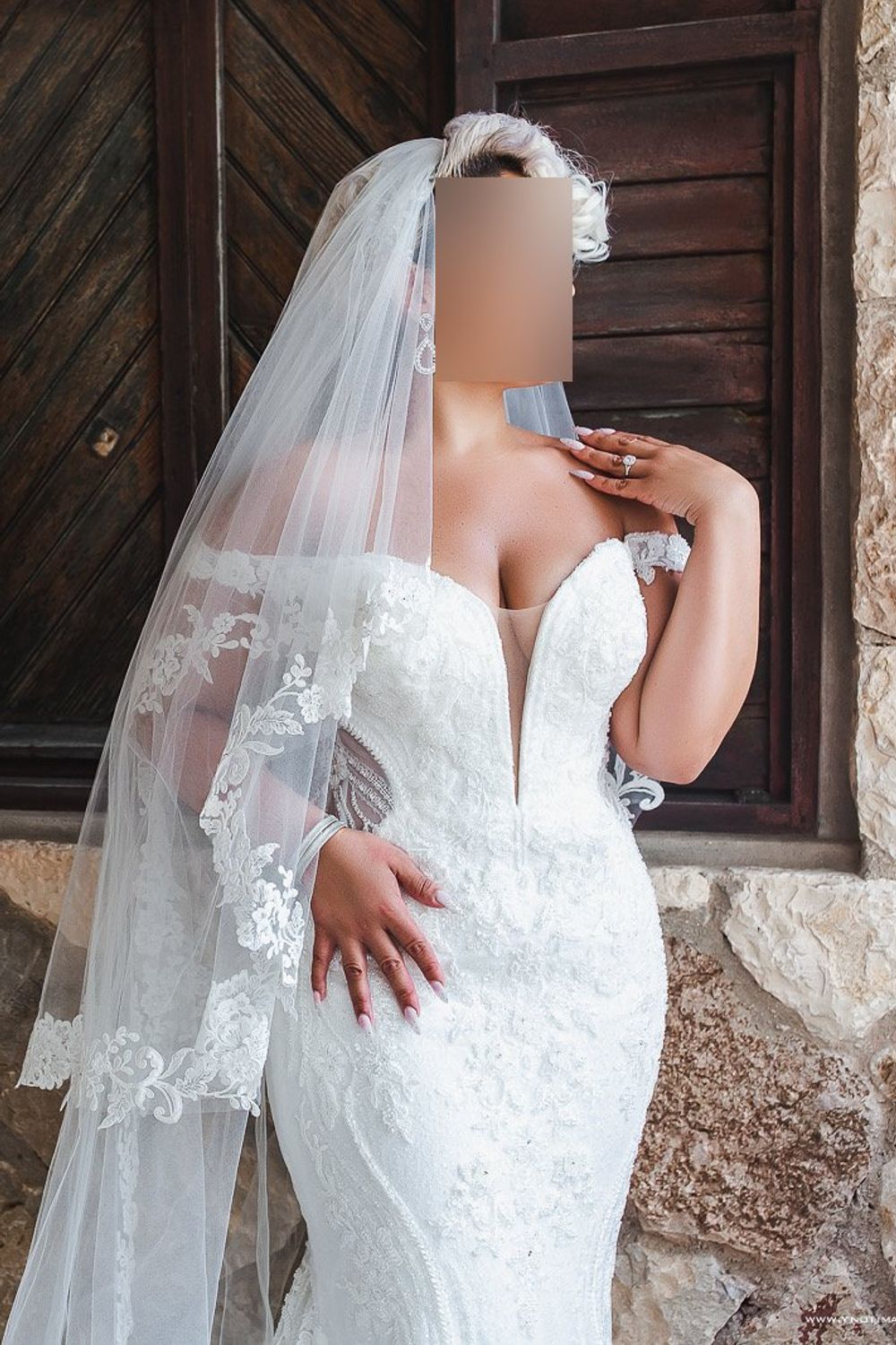Martina Liana 1338 with Veil 8