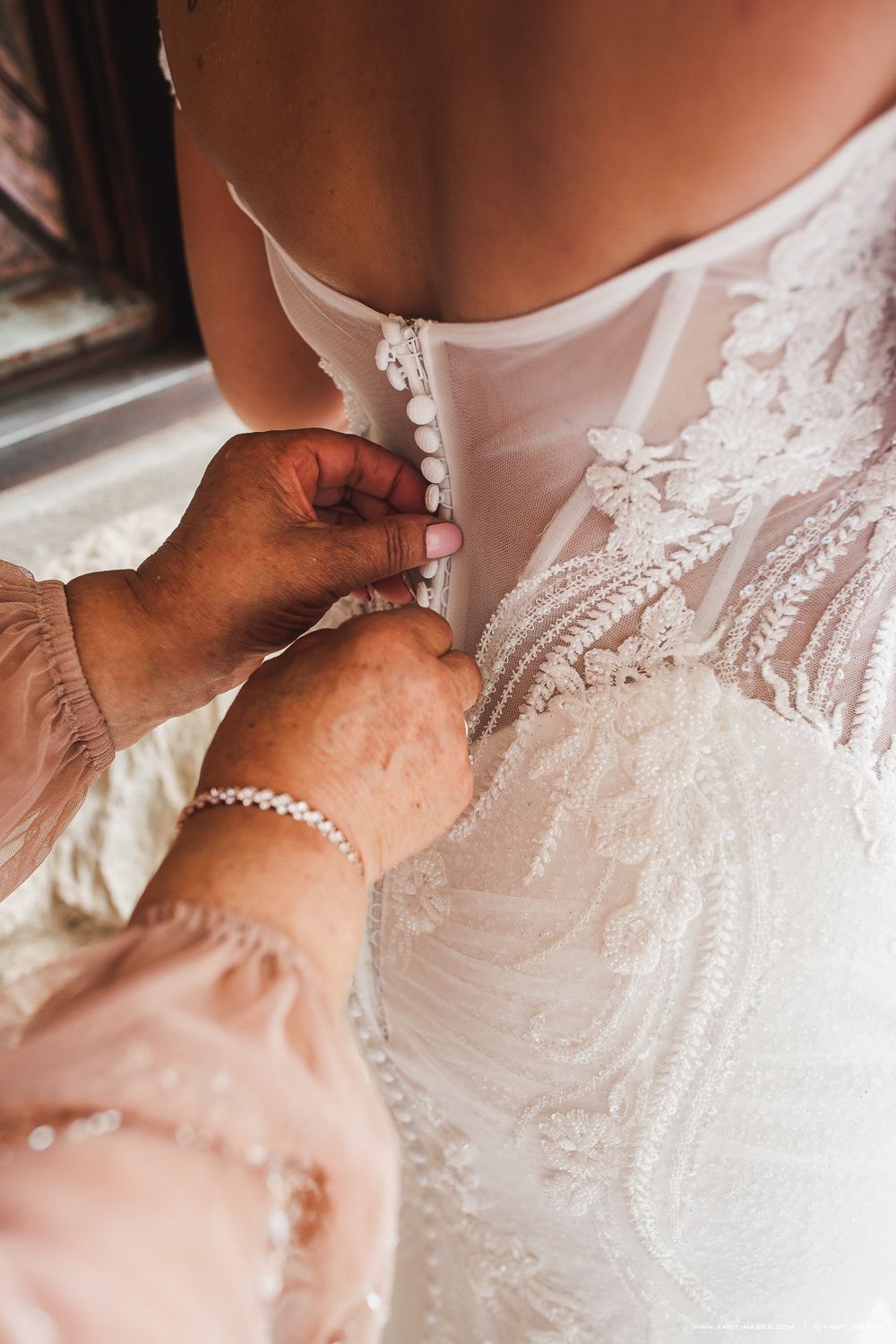 Martina Liana 1338 with Veil 1