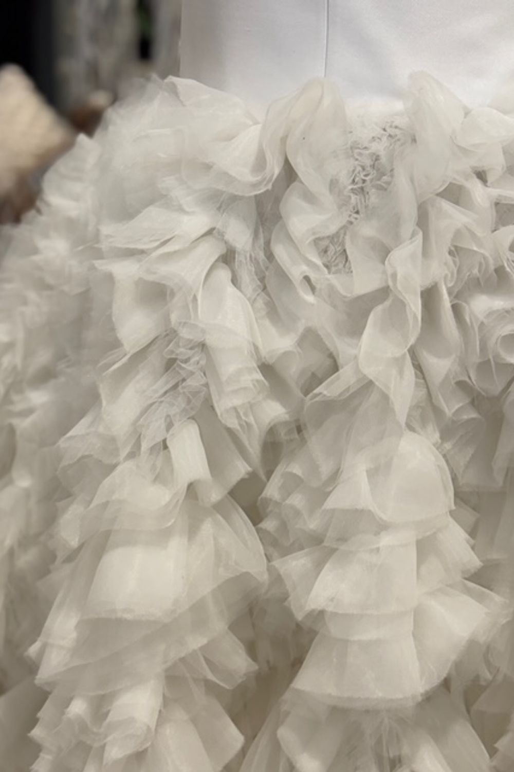 Sophia Tolli Y22187 5