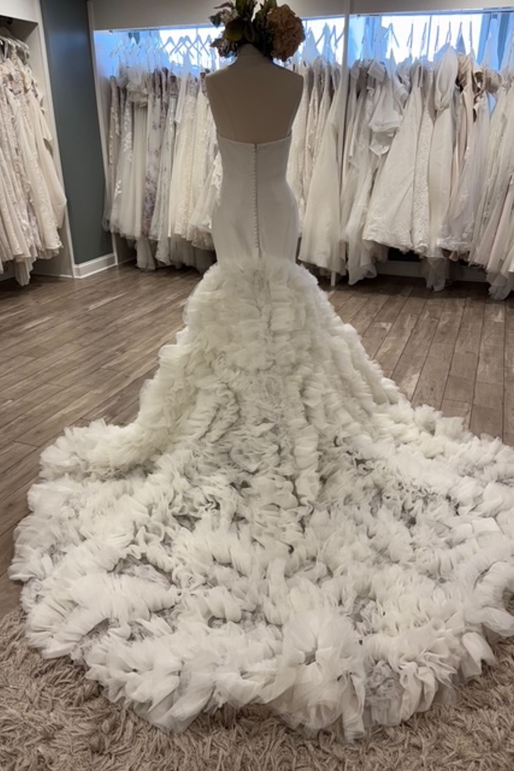 Sophia Tolli Y22187 6