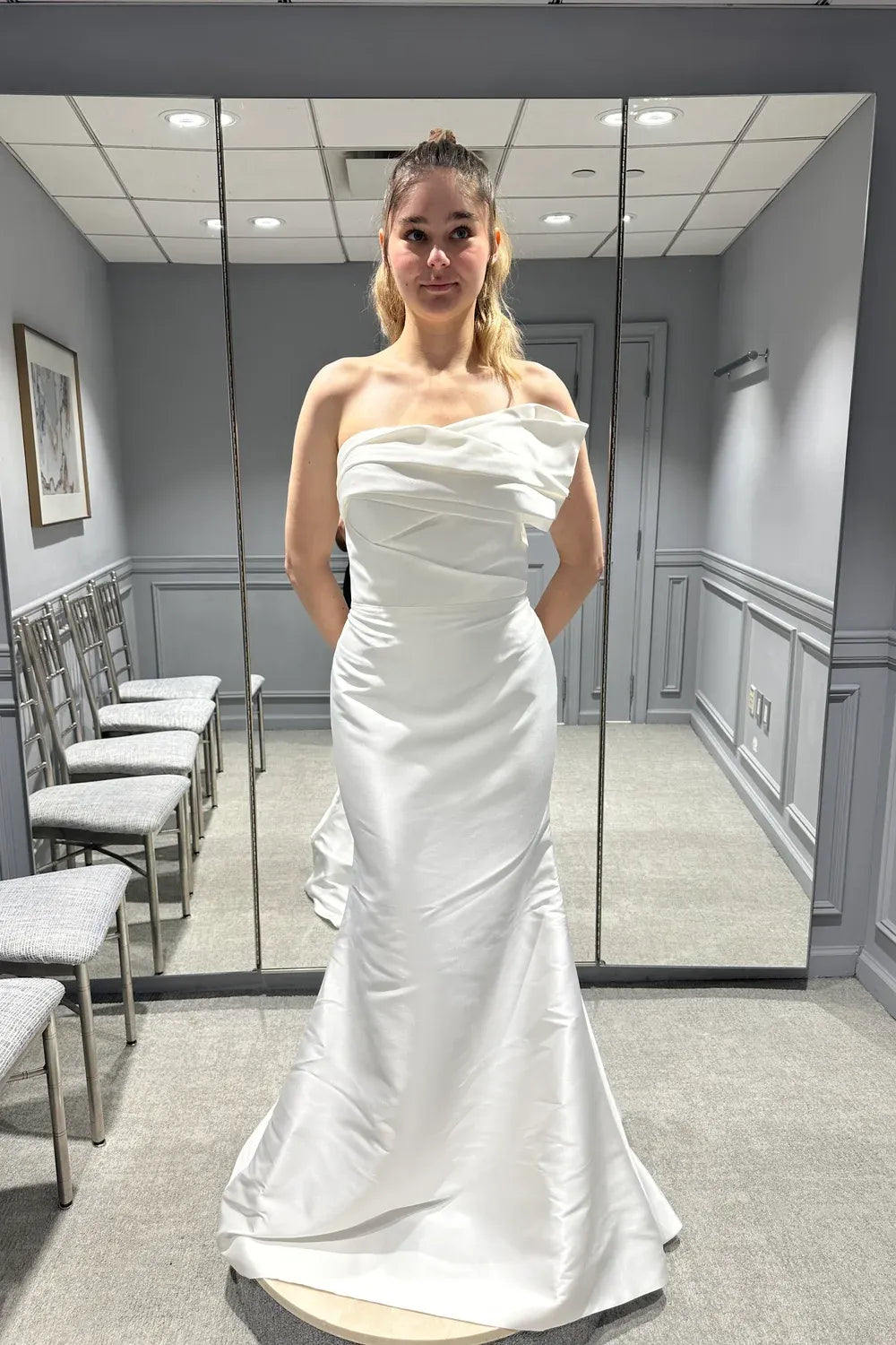 Arya Bridal Gown (XL)