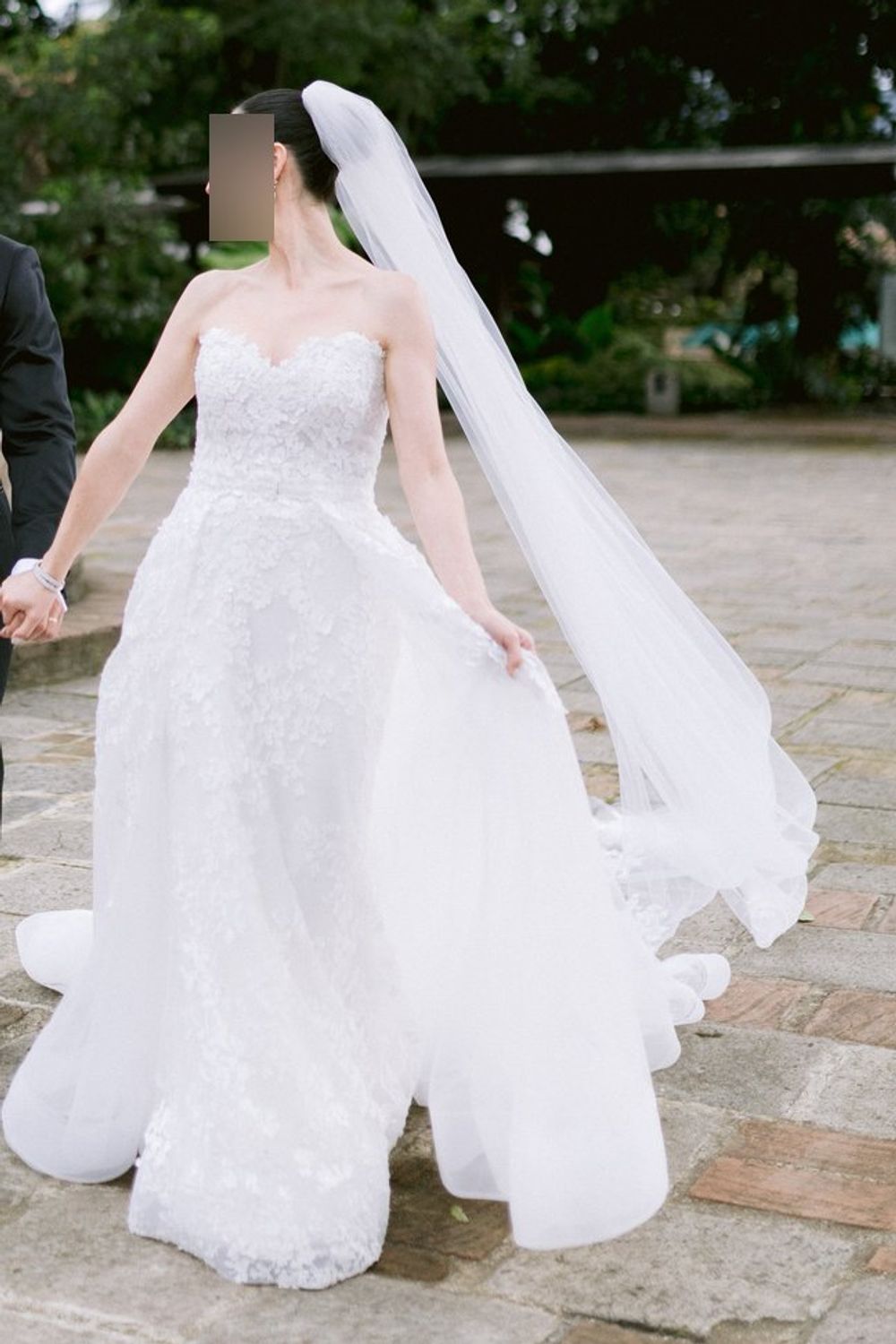 Lazaro 32205 HARLOW-LINESKT with Veil 6