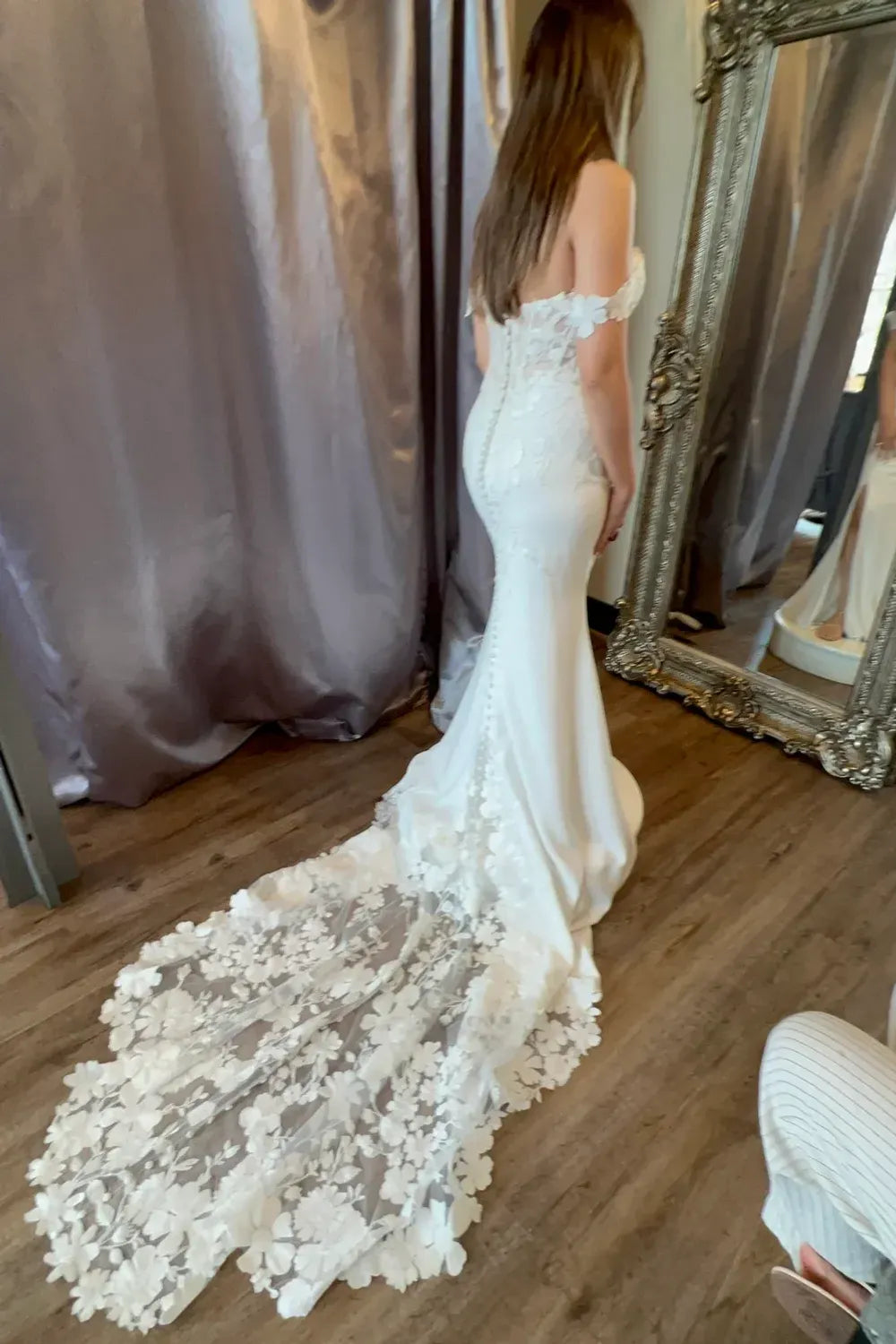 Never Worn Ava Laurenne Bride Violet Wedding Dress Never Worn Ava Laurenne Bride Violet Wedding Dress