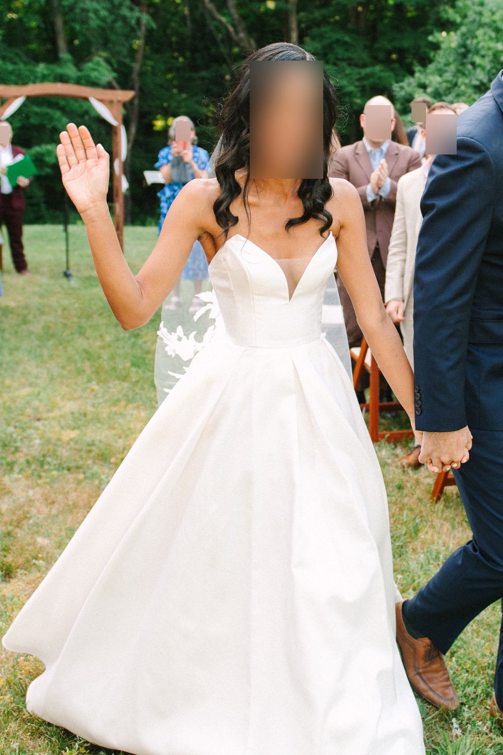 Rivini Stunning Silk Rivini Gown & Lace Veil 6