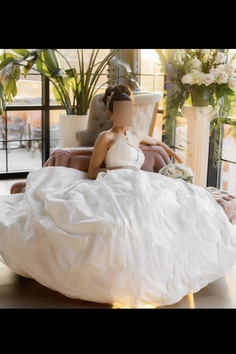 Used Amsale Thea Wedding Dress