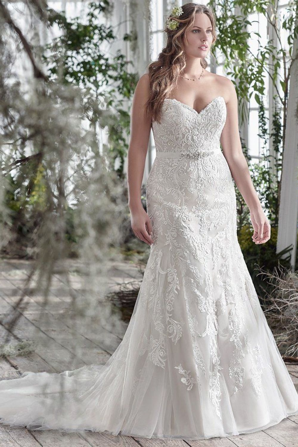 Maggie Sottero Winstyn with Veil and Belt 0