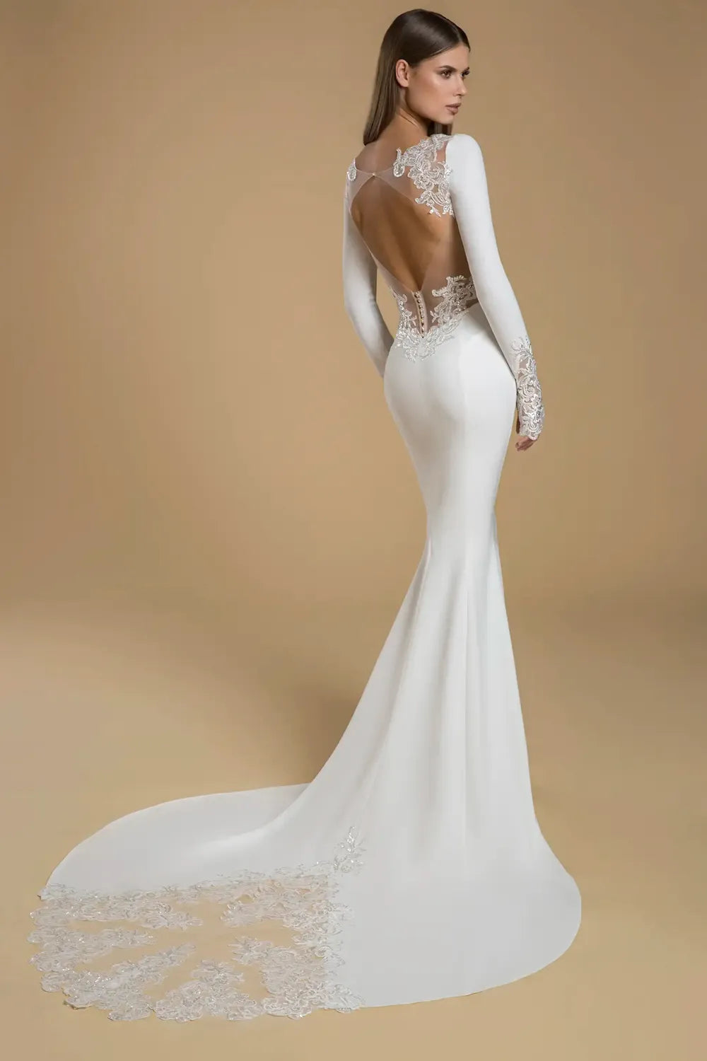 Pnina Tornai 14850 with Veil 1