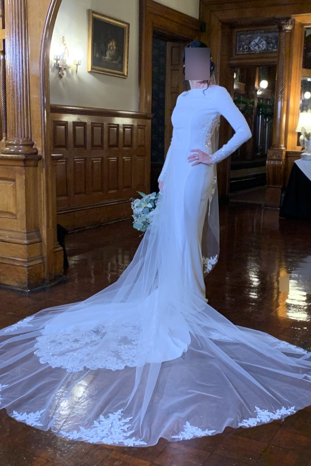 Pnina Tornai 14850 with Veil 10