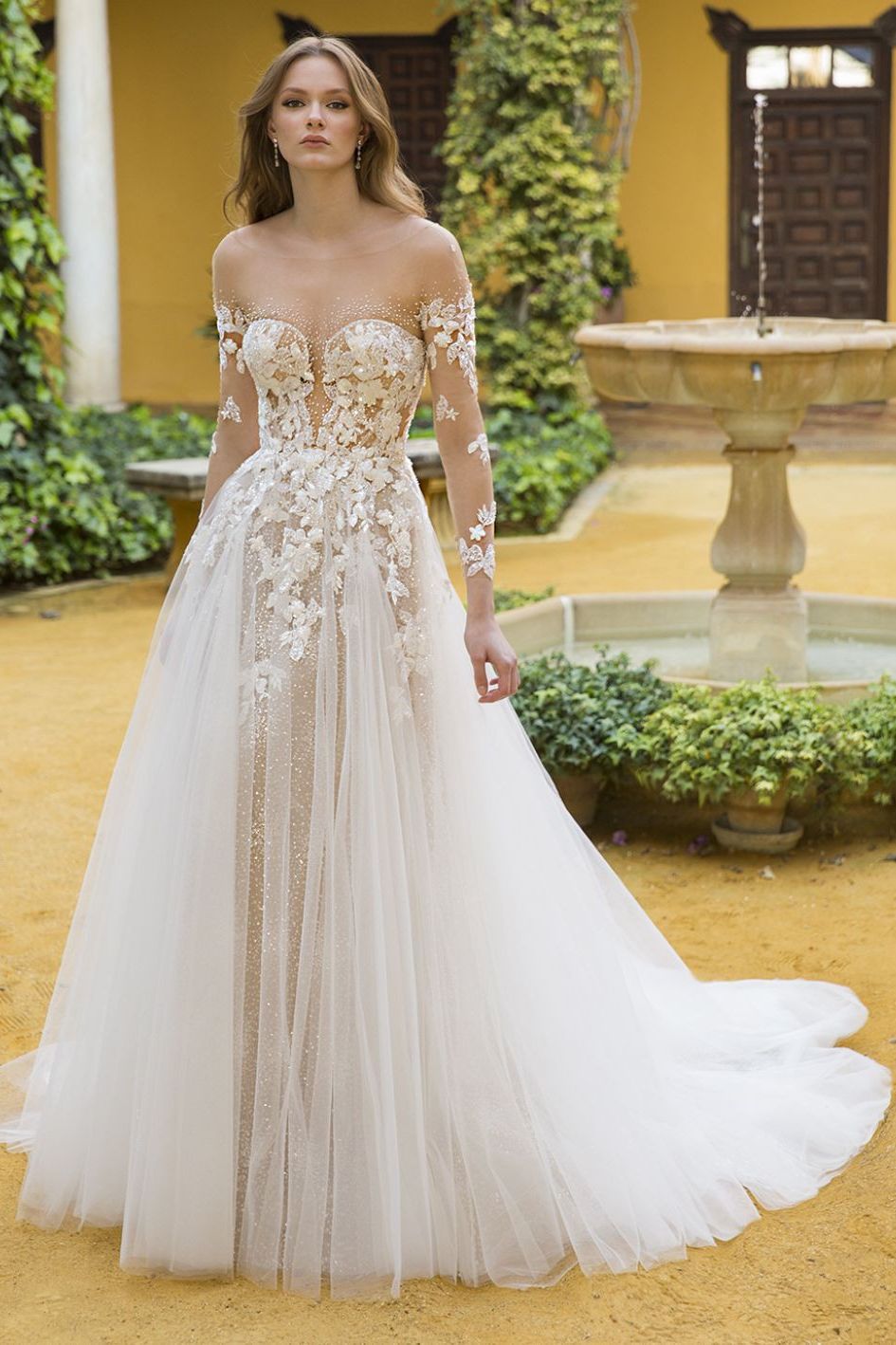 Sample Blue By Enzoani Phoenix Wedding Dress