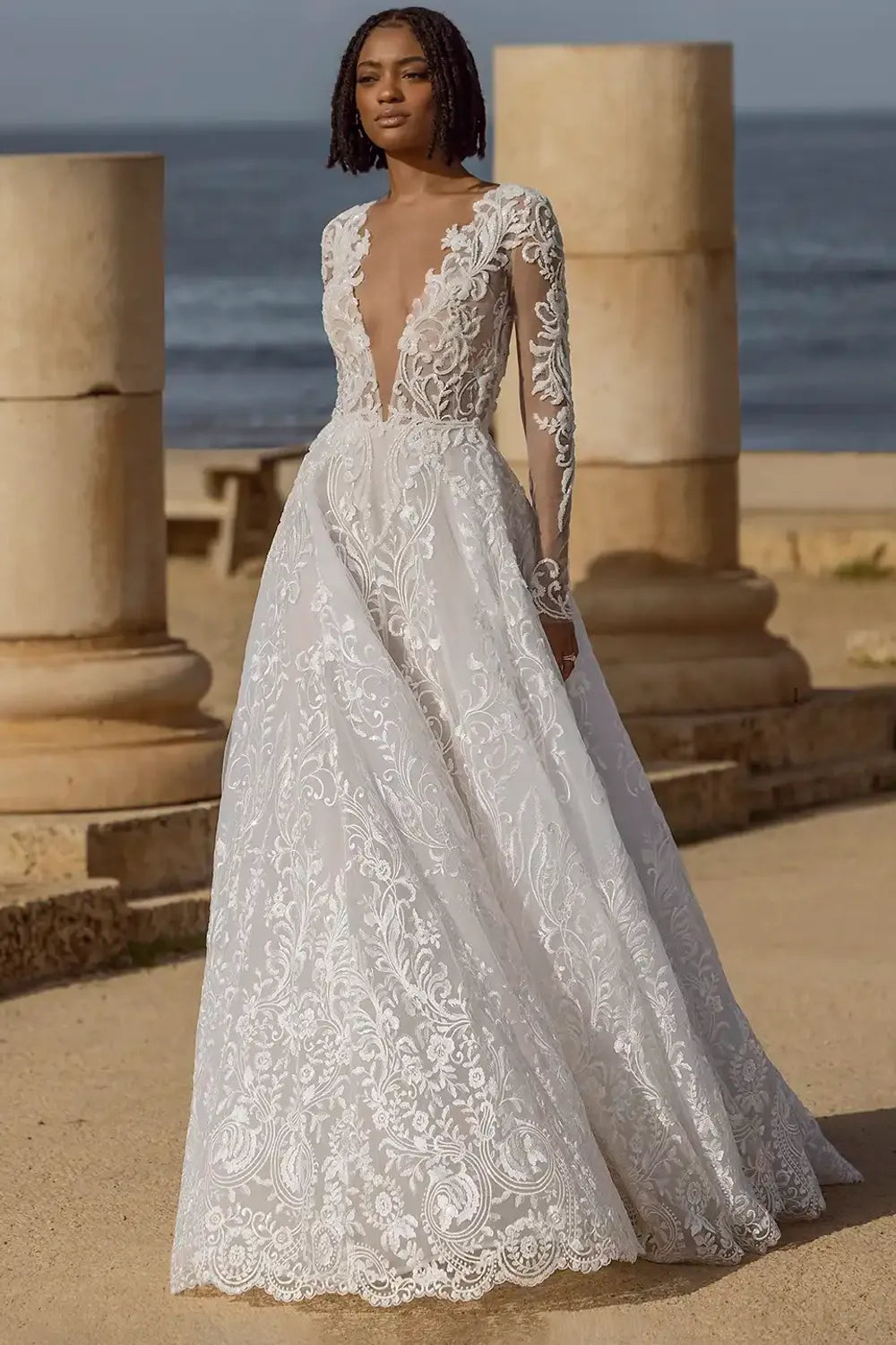 pnina tornai lace wedding dresses Sample 5053PT Dress and signature Pnina bow accents at front and back waistline. Pnina Tornai MARIAGES Collection