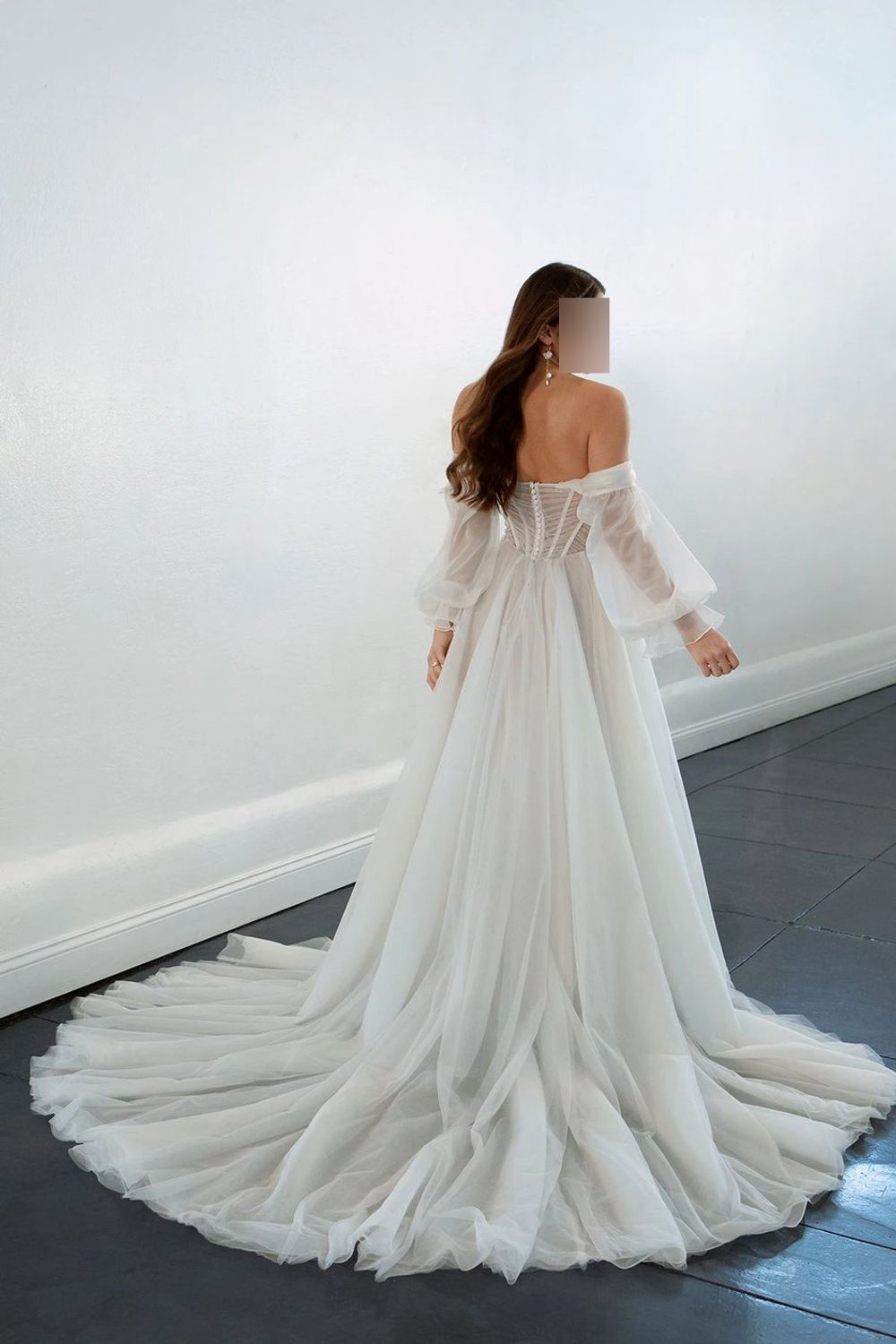 Martina Liana 1497 3