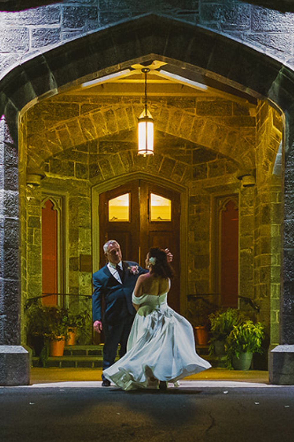Paloma Blanca 5010 with Veil 11