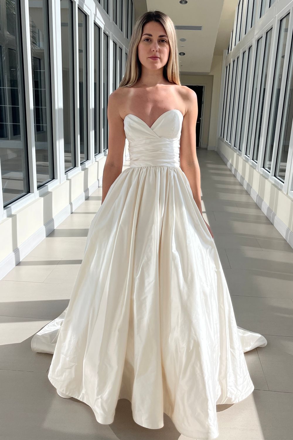 Never Worn Lazaro LZ3008 Wedding Dress Never Worn Lazaro LZ3008 Wedding Dress