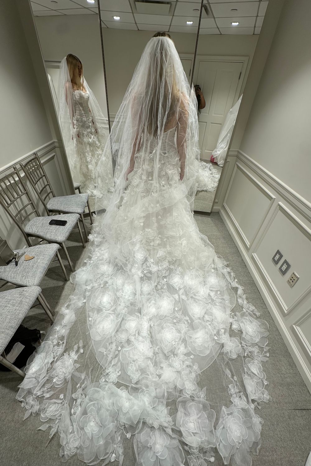Love by Pnina Tornai 4995 with Veil 4