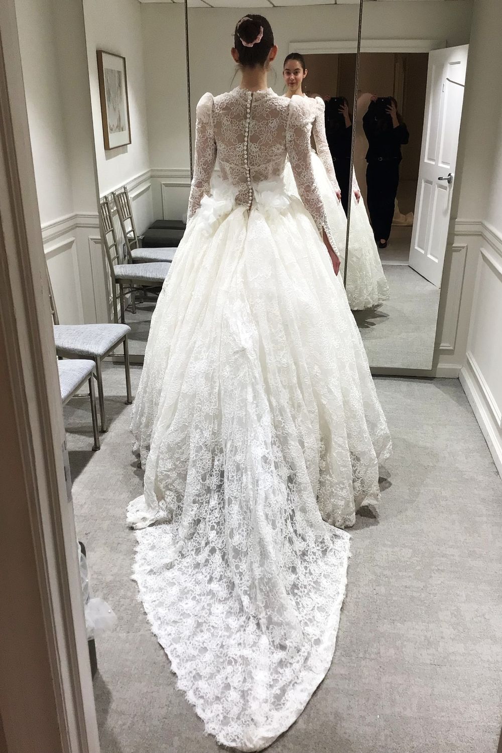 Pnina Tornai 4923 with 3277 Veil 2