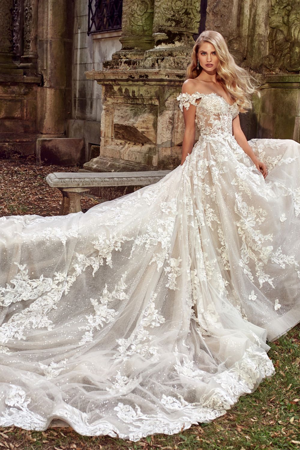 Amalia Carrara Amalia Carrara 355 2