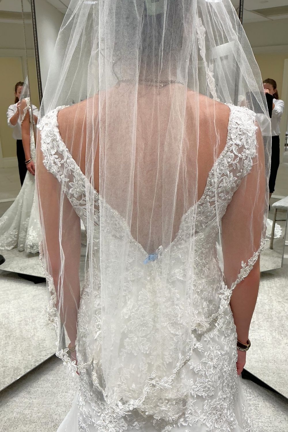 Stella York 5922 with Veil 6