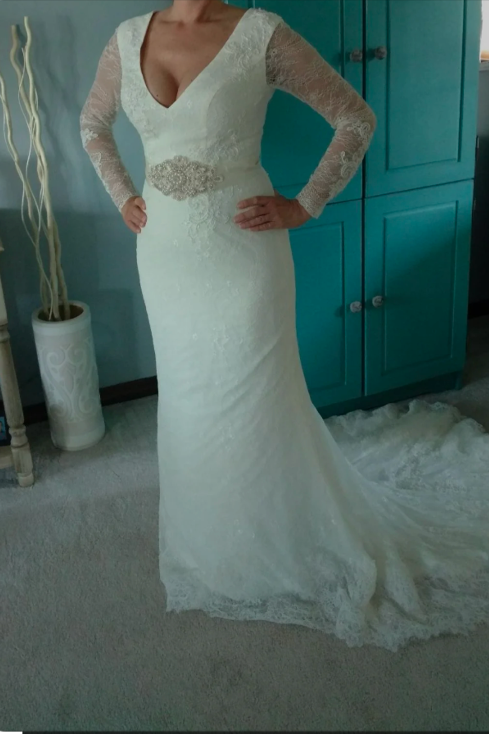 Never Worn Vera Wang White VW351270 Ivory Wedding Dress