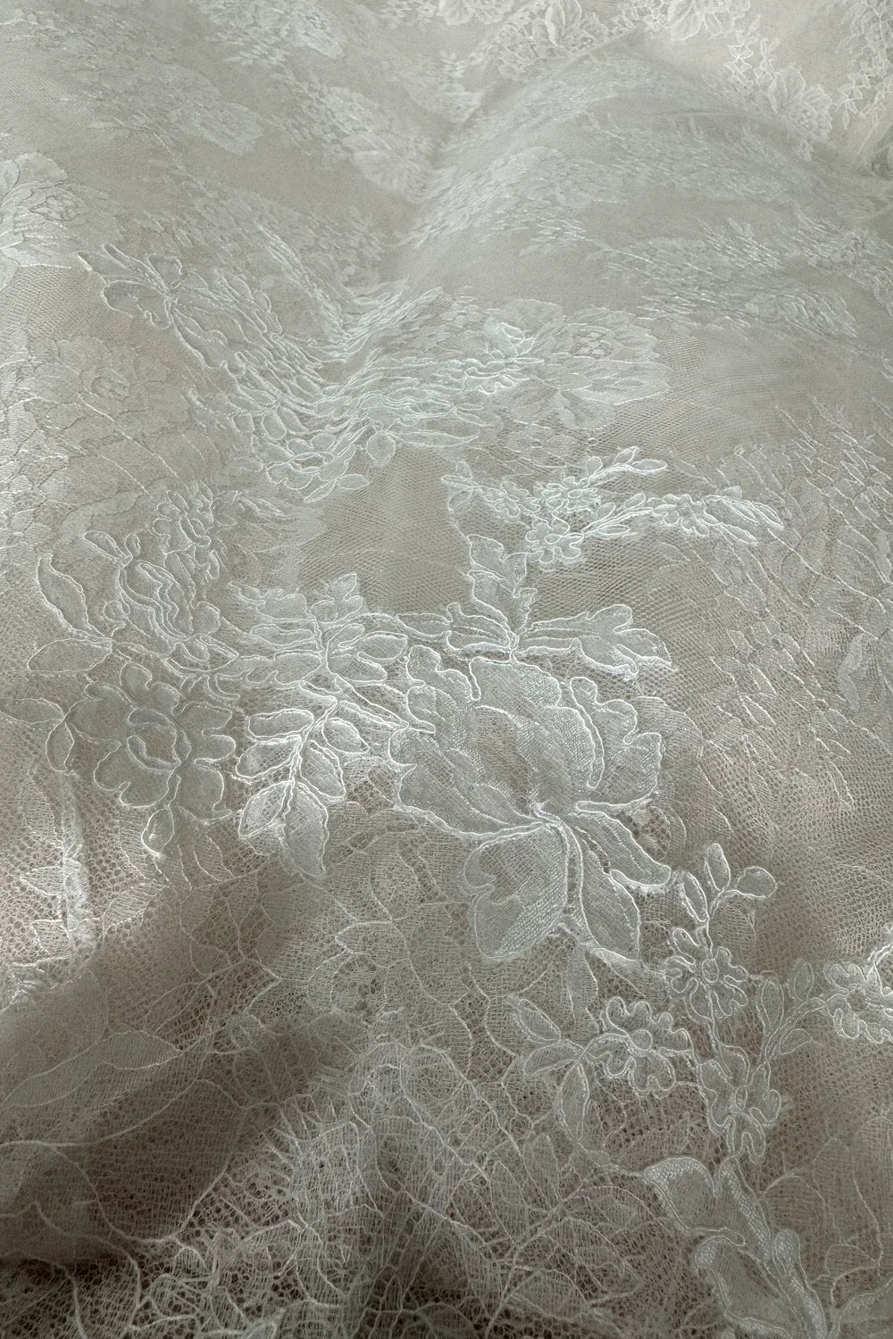 Monique Lhuillier Darling with Helena Lace 5