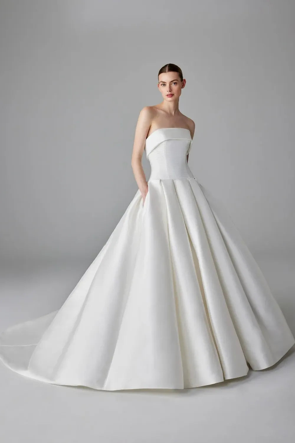 Pronovias Arline with Veil 0