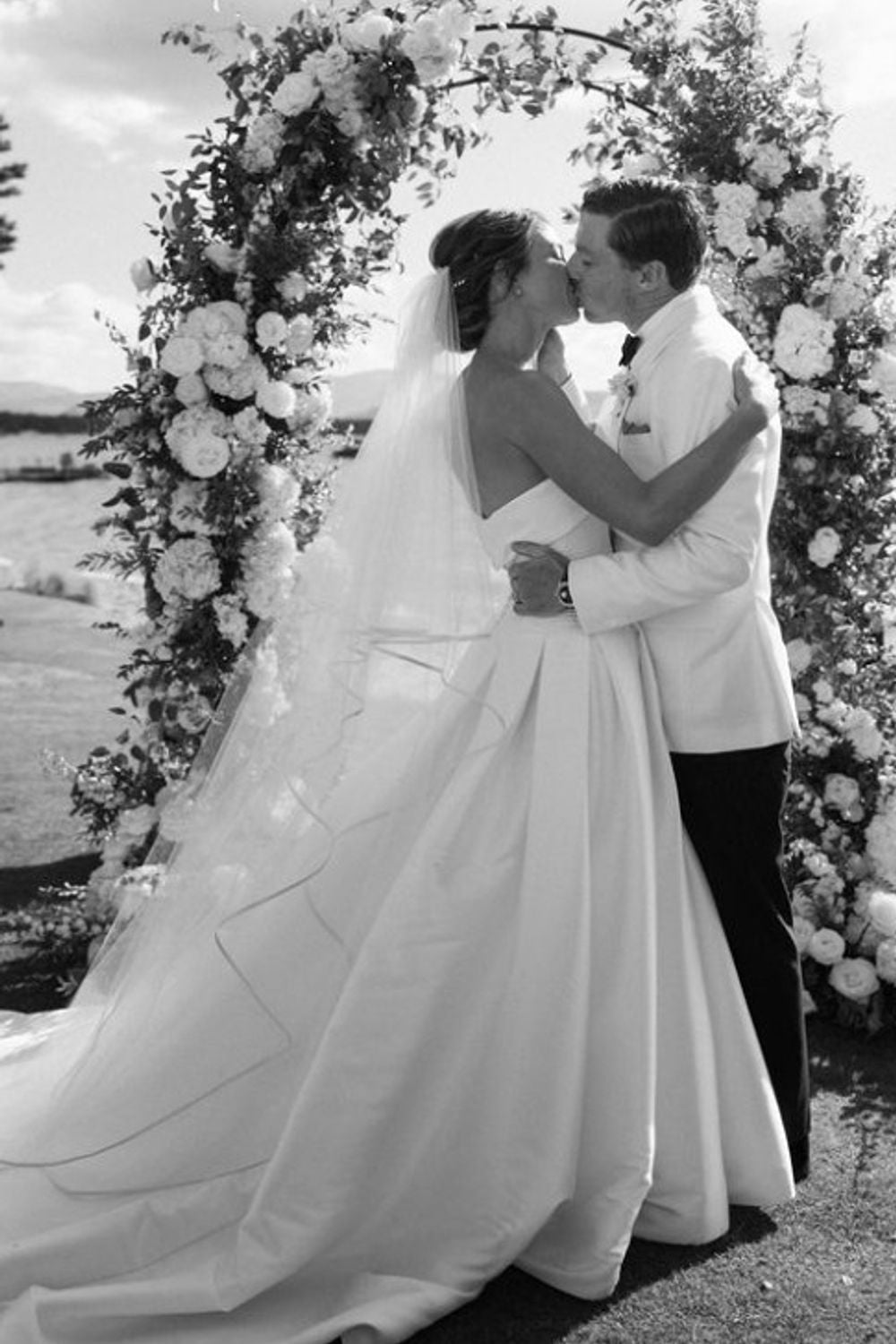 Pronovias Arline with Veil 9