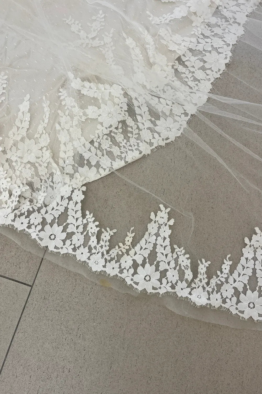 Matthew Christopher Matthew Christopher Wedding Dress with Veil 6