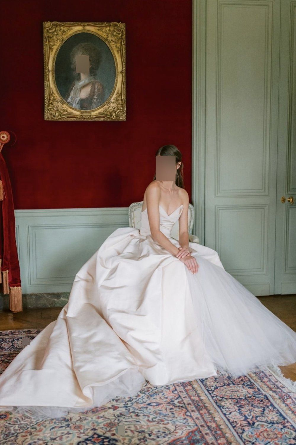 Monique Lhuillier Ballroom Style Wedding Gown 10