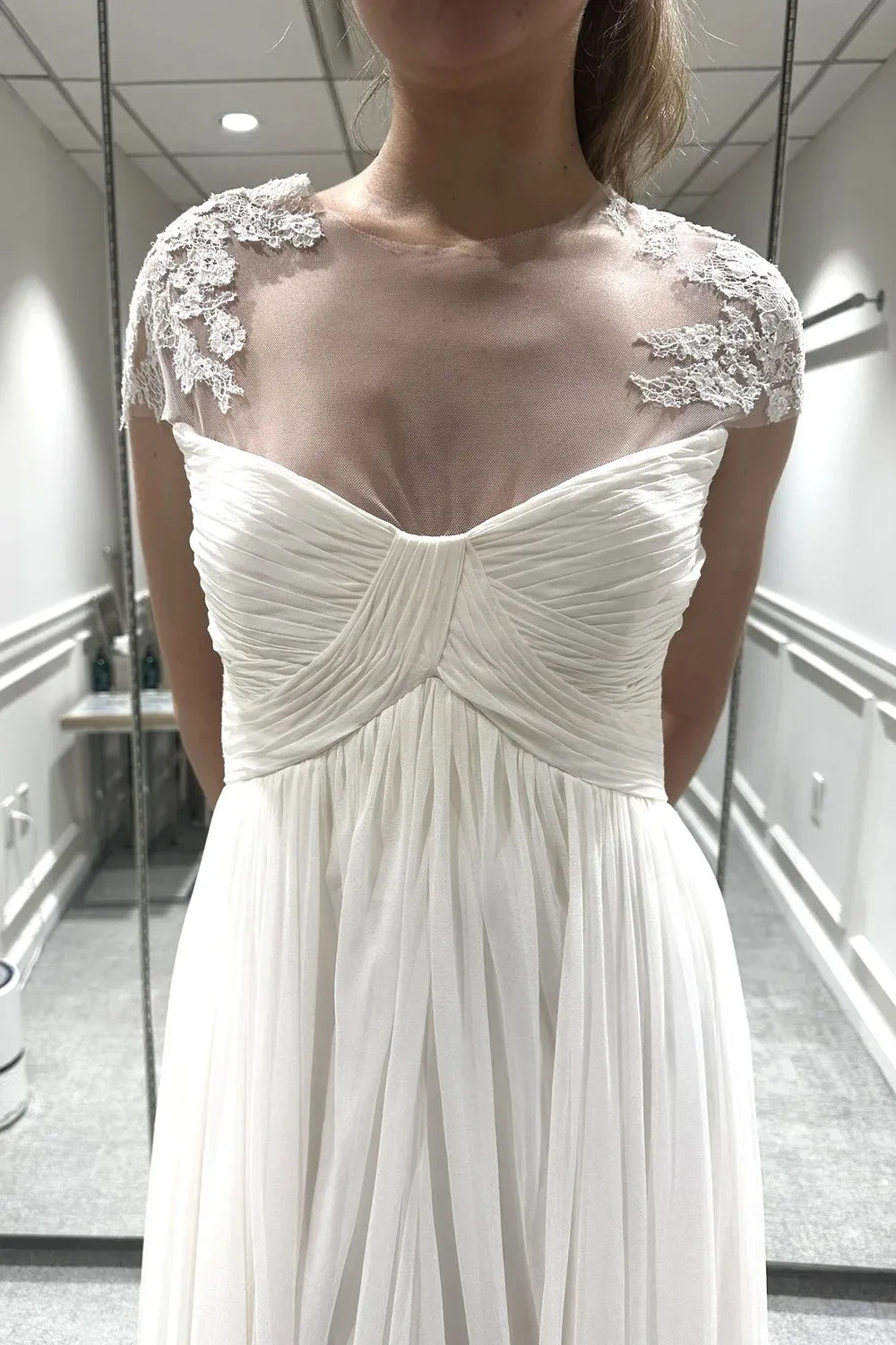 Monique Lhuillier Analise with Veil 7