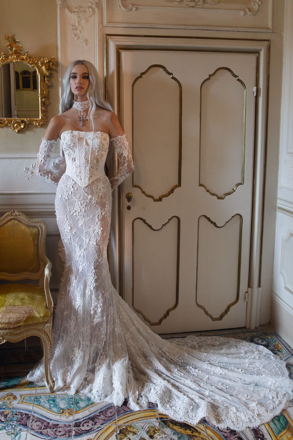 used Tom Sebastien Antonia with Cape Wedding Dress